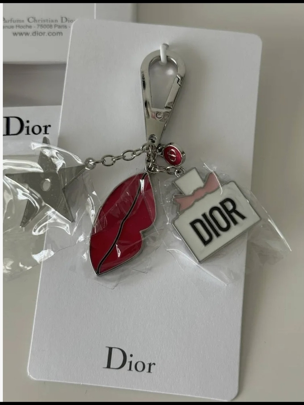 Dior Silver Star Charm Keyring with Dior Tag-NIB! - Picture 2 of 4